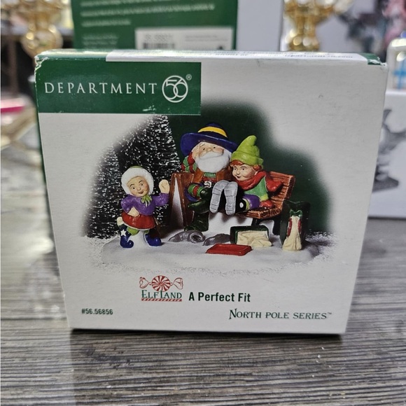 SOLD- Department 56 A Perfect Fit - Picture 6 of 8